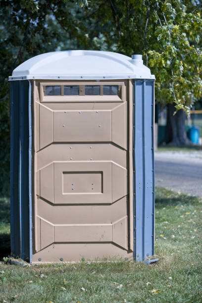 Best Portable restroom trailer rental  in Fremont, IN